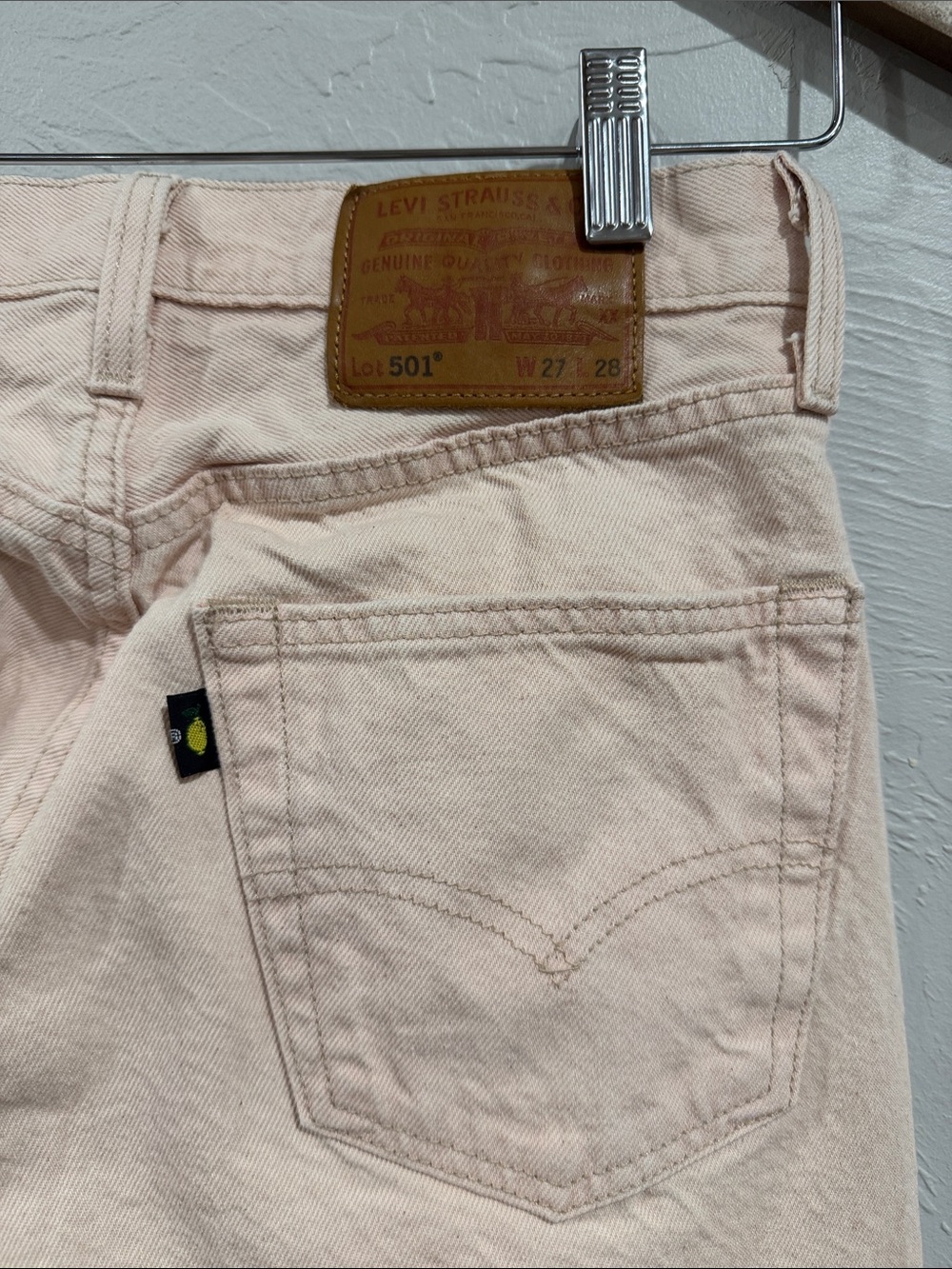 Levi's Premium Fresh (Yellow Lemon tab) 501 Original, Pastel Pink Jeans, Size 27